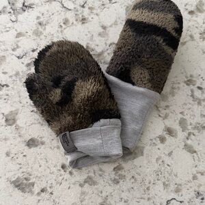 2T North Face Cozy Brown and Gray Mittens